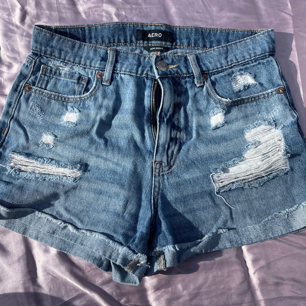 Aero mom shorts